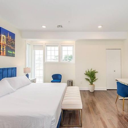 Stylish Chic Condo Nyc At Fingertips North Bergen Exterior photo