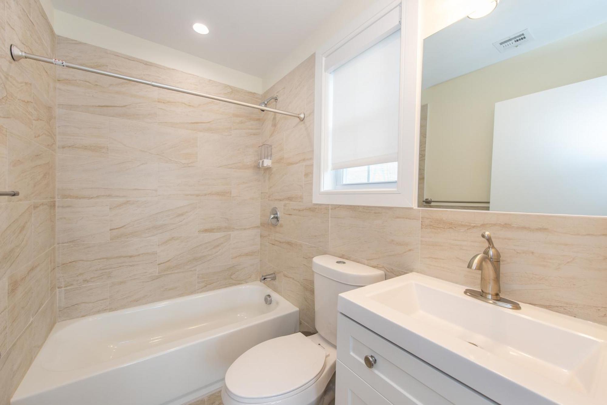 Stylish Chic Condo Nyc At Fingertips North Bergen Exterior photo